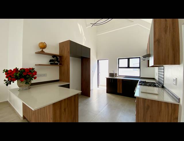 3 BEDROOM HOUSE FOR SALE IN BRITANNIA REEF ESTATE